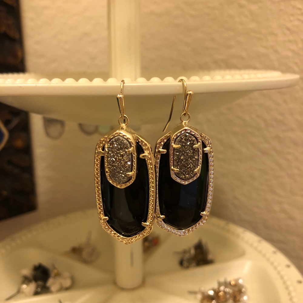 black kendra scott earrings